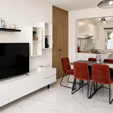 Nerina Townhouse By Staycom *
