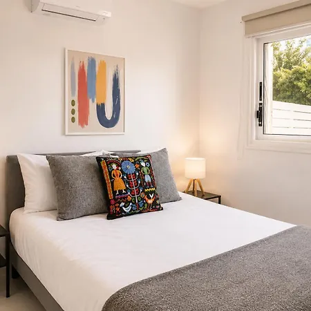 Nerina Townhouse By Staycom *