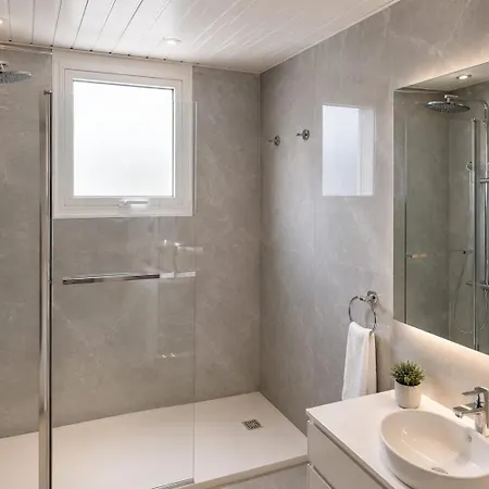 Nerina Townhouse By Staycom Holiday home *