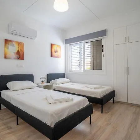 Nerina Luxury 01 Дом отдыха Пафос