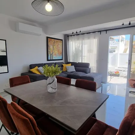 Nerina Luxury 01 בית נופש